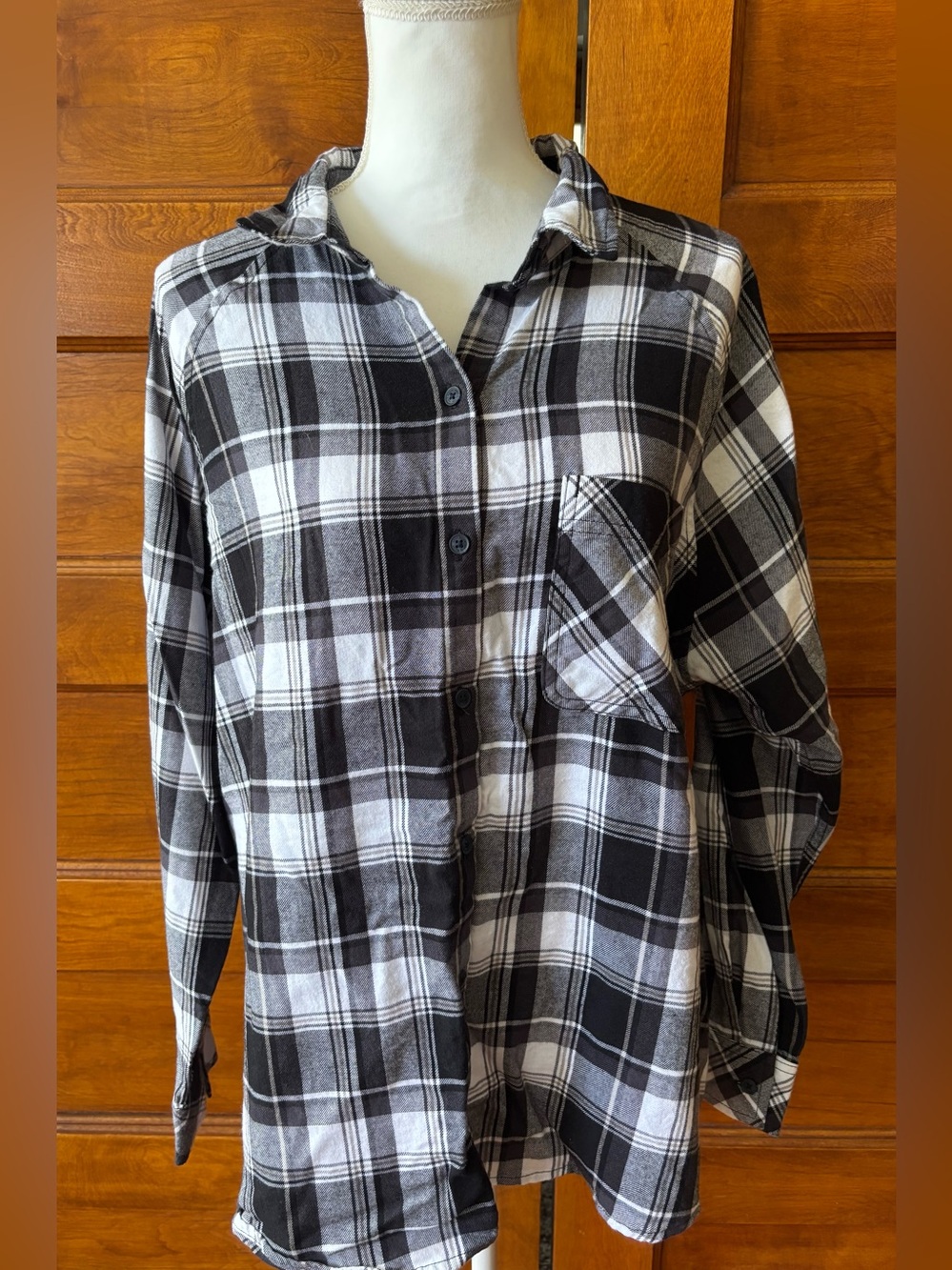 Women’s Eddie Bauer Black and White Plaid Button-Up Shirt